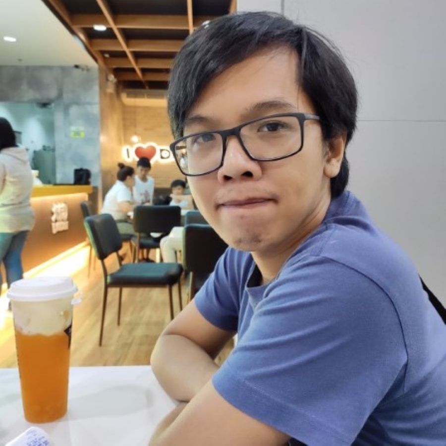 profile photo-1.jpg